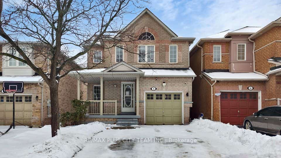 4 Slessor Lane, Brampton, ON L6P 1M3