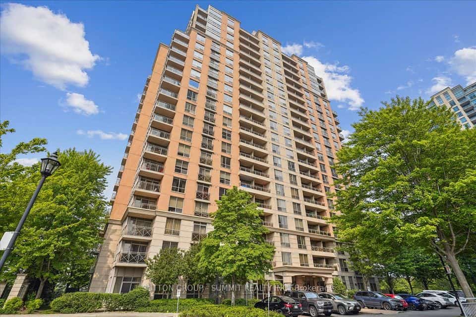 5229 Dundas Street W #511, Toronto, ON M9B 6L9