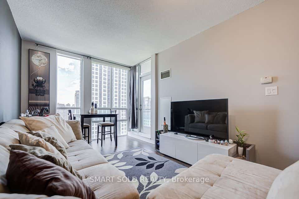 3515 Kariya Drive #2610, Mississauga, ON L5B 0C1