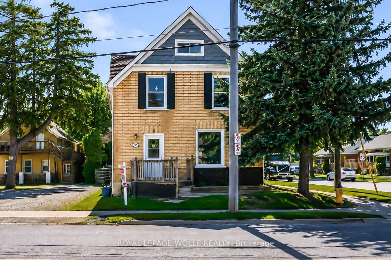 93 Lancaster Street W, Kitchener, ON N2H 4T3