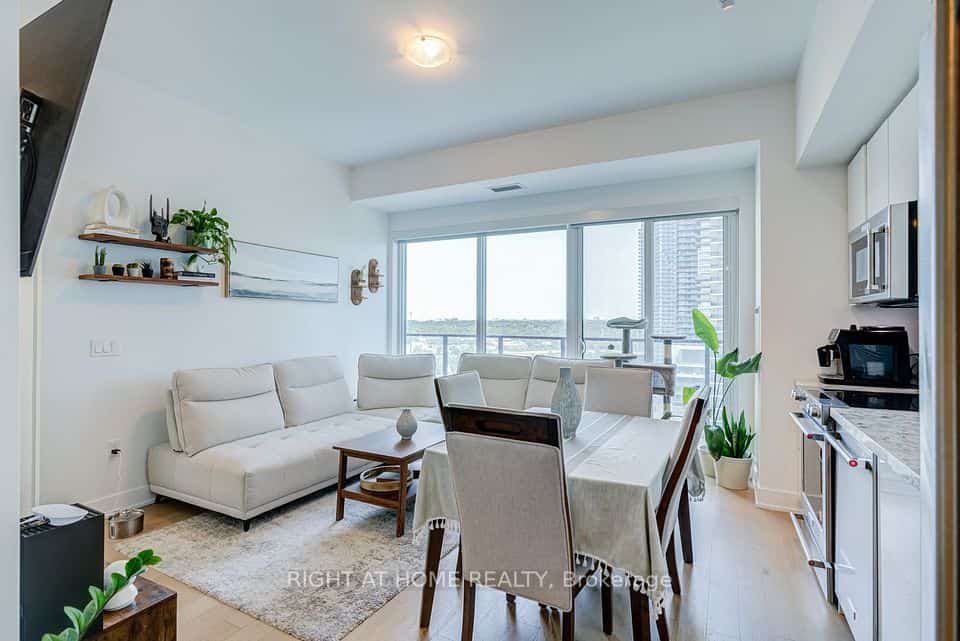 30 Shore Breeze Drive #1413, Toronto, ON M8V 0J1