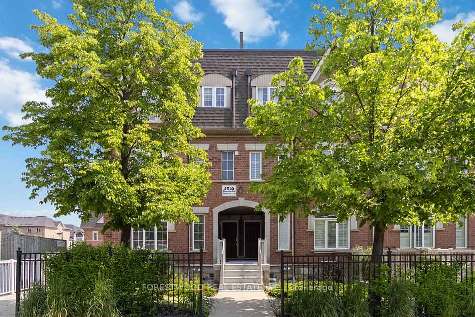 3055 Elmcreek Road #19, Mississauga, ON L5B 4J9