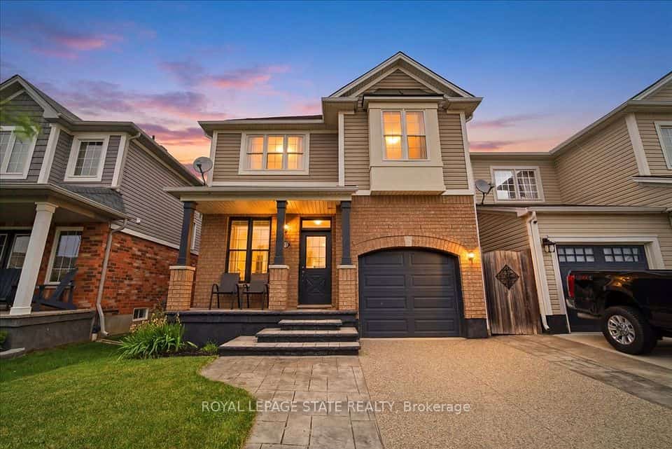 40 Whitwell Way, Hamilton, ON L0R 1C0