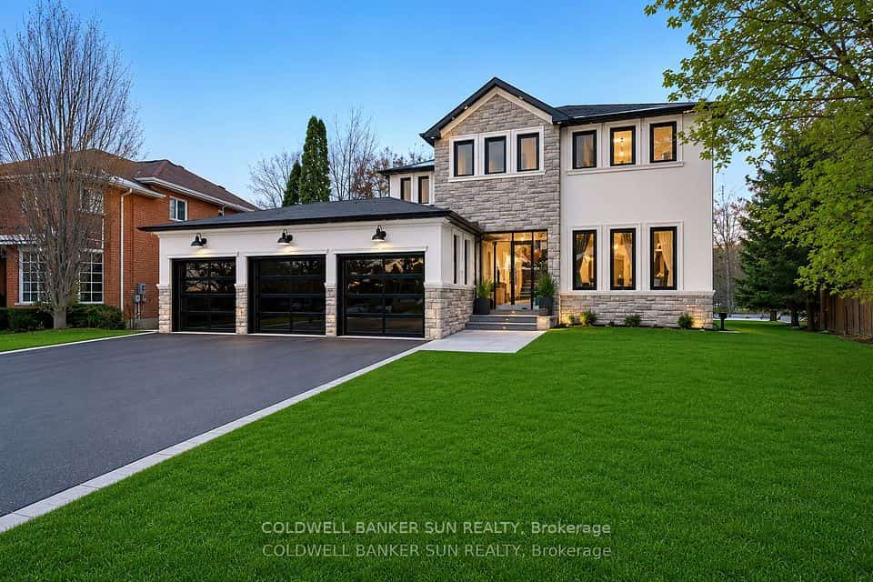 34 Previn Court, New Tecumseth, ON L9R 1N8