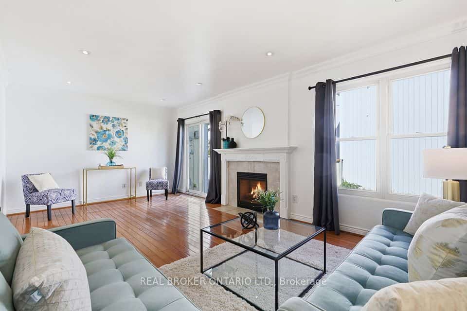 22 Bent Oak Circle #22, Mississauga, ON L5N 4J2