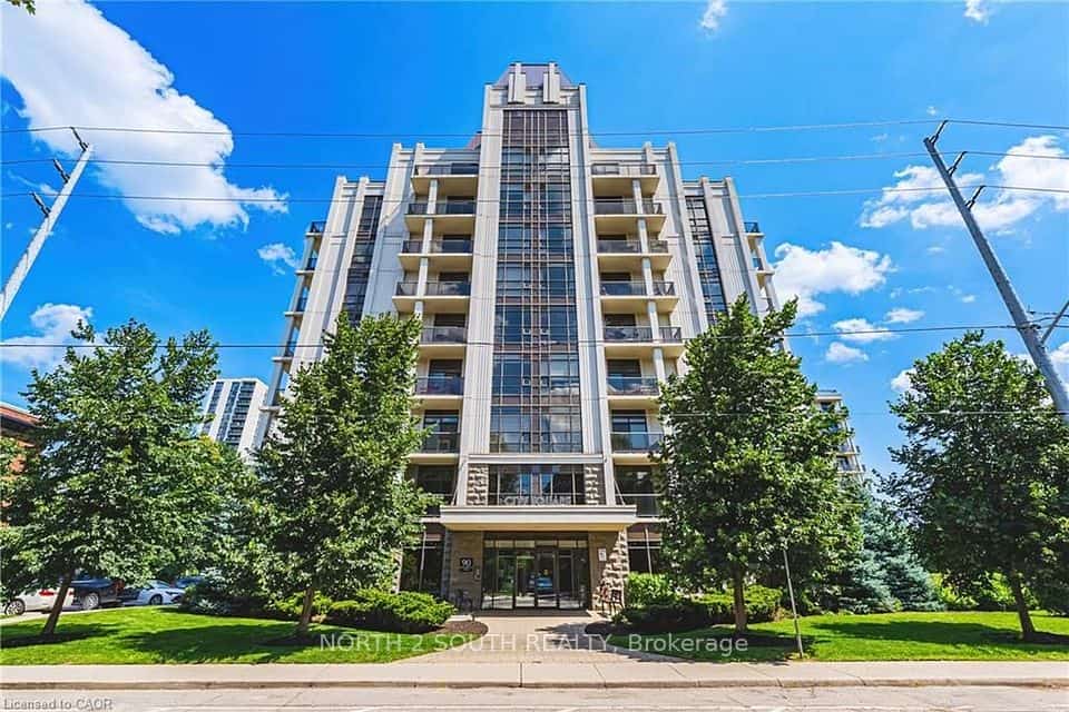 90 Charlton Avenue W #605, Hamilton, ON L8P 0B4