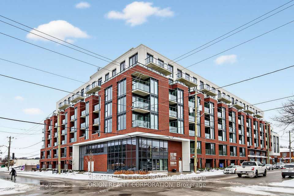 201 Brock Street S #106, Whitby, ON L1N 0P8