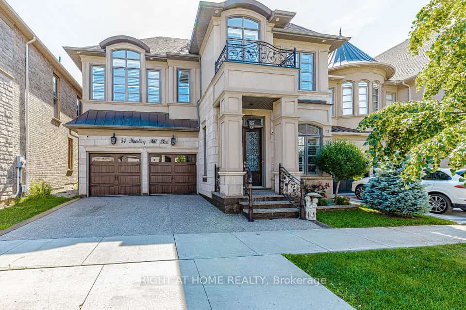 54 Threshing Mill Boulevard, Oakville, ON L6H 0V6