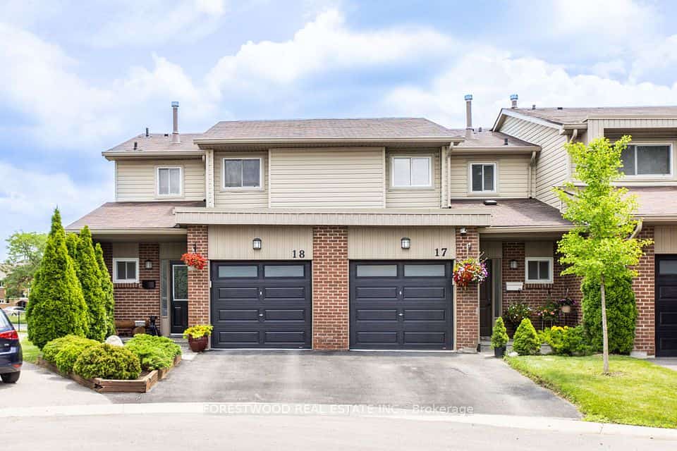 485 Meadows Boulevard #17, Mississauga, ON L4Z 1H1