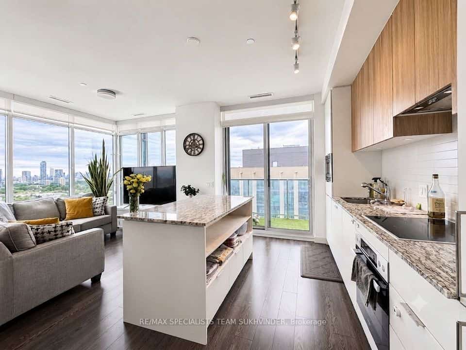50 O'Neill Road #1511, Toronto, ON M3C 0R1