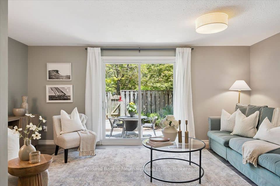 383 Edinburgh Road S, Guelph, Guelph