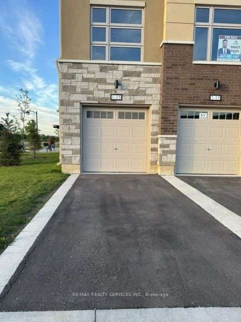 15 Fieldridge Crescent #1, Brampton, ON L6R 4G6