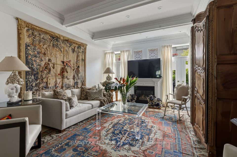 260 Russell Hill Road #21, Toronto, ON M4V 2T3