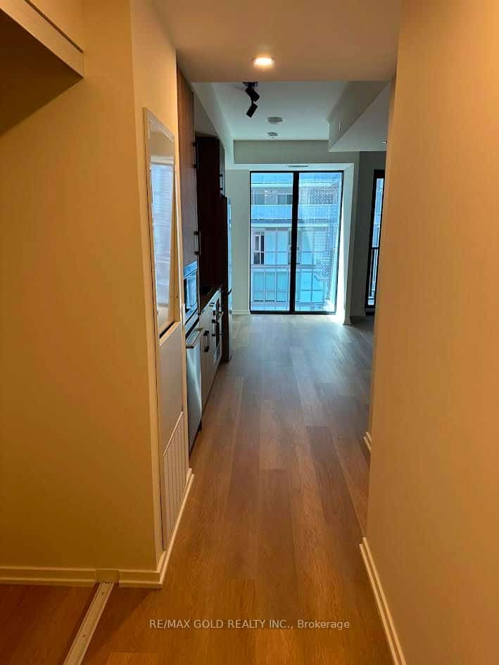 109 Erskine Avenue #512, Toronto, ON M4P 0G6
