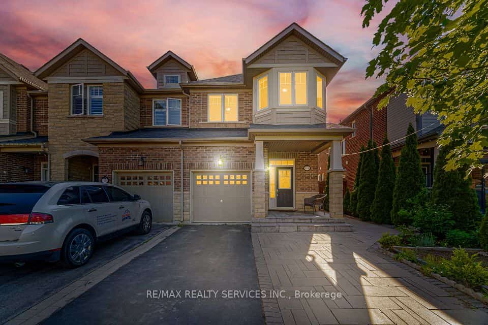 118 Tundra Road, Caledon, ON L7C 4A6