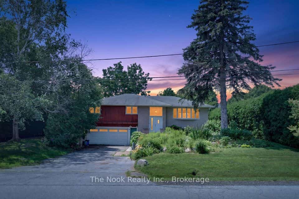 94 Way Street, Whitby, ON L1M 1B8