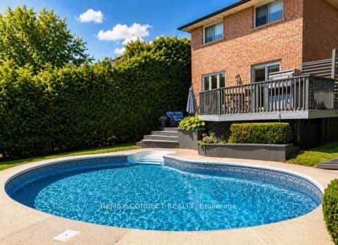 27 Radford Crescent, Markham, ON L3P 4A2
