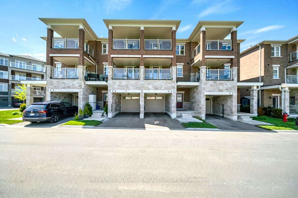 2540 William Jackson Drive, Pickering