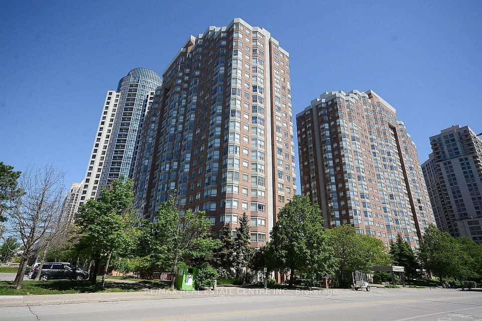 335 Webb Drive #2011, Mississauga, ON L5B 4A1