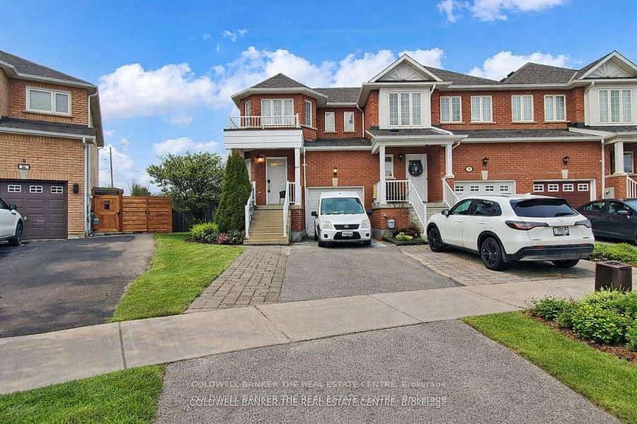 217 Stonebriar Drive N, Vaughan, ON L6A 4A3