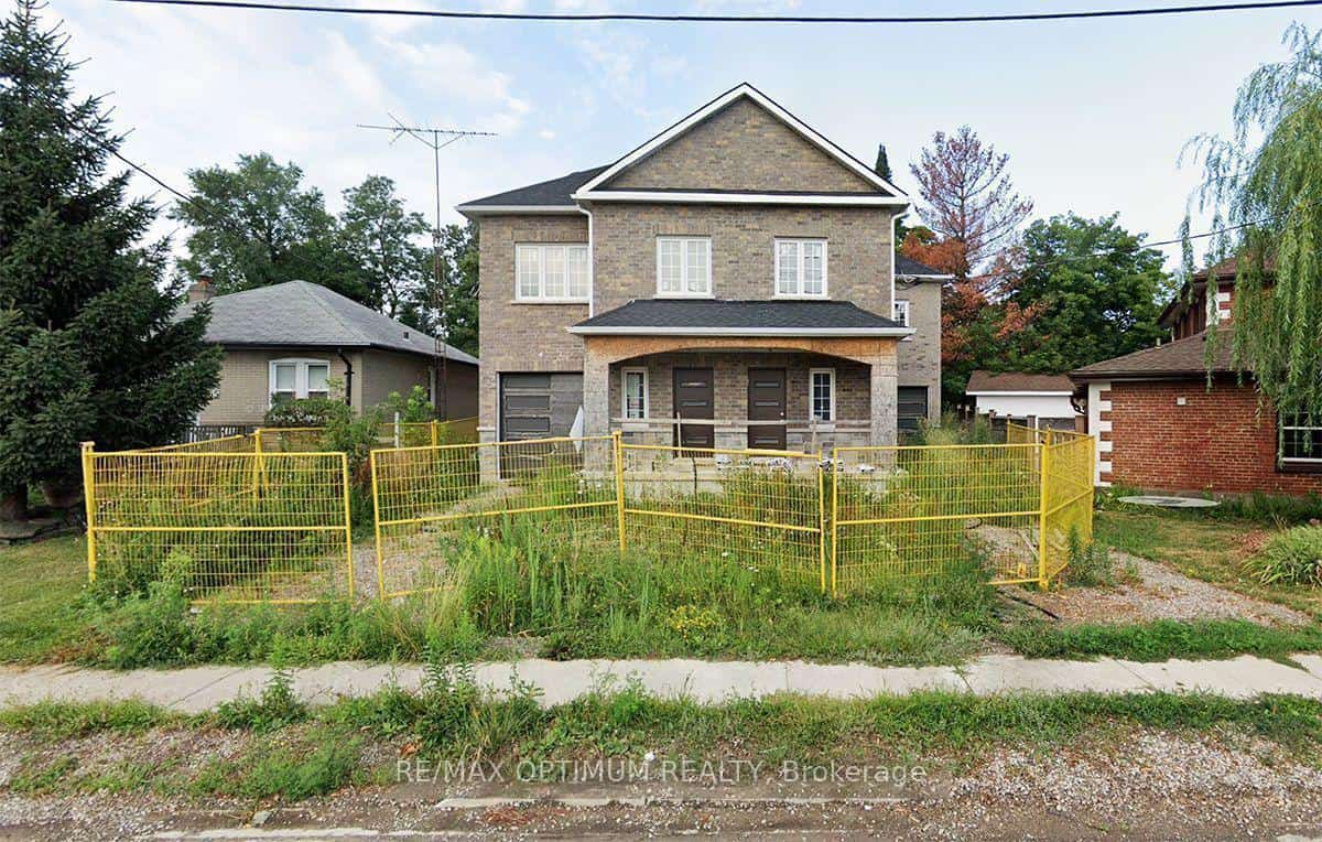 73 Park Street, Brampton, ON L6X 1V1