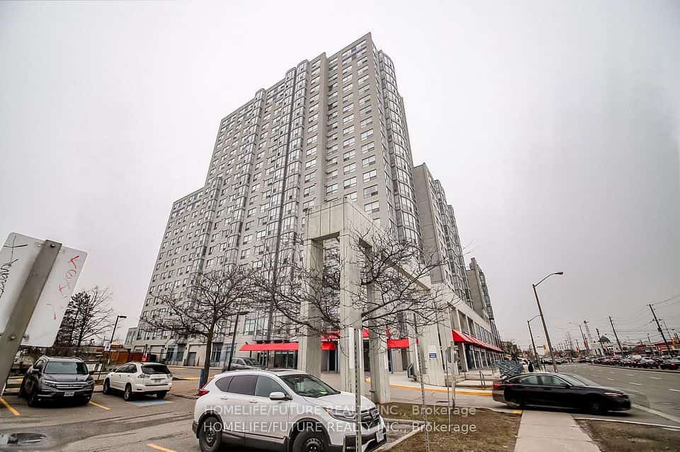 2550 Lawrence Avenue E #816, Toronto, ON M1P 4Z3