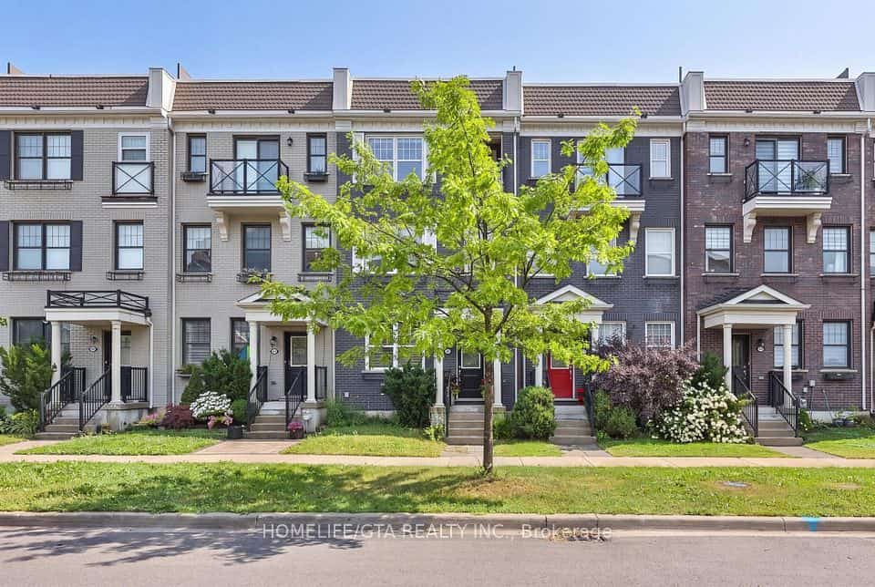52 Baker Hill Boulevard, Whitchurch-Stouffville, ON L4A 8B7