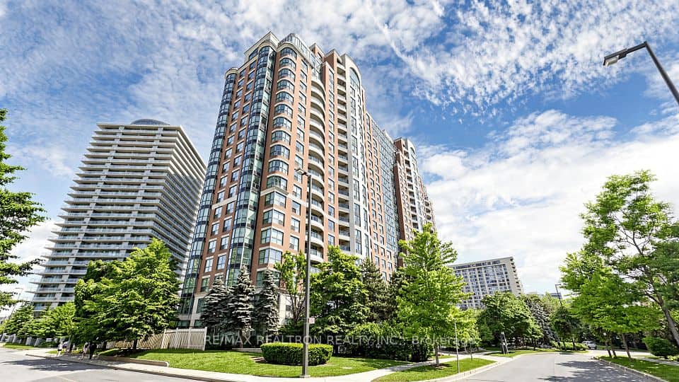 23 Lorraine Drive, Toronto