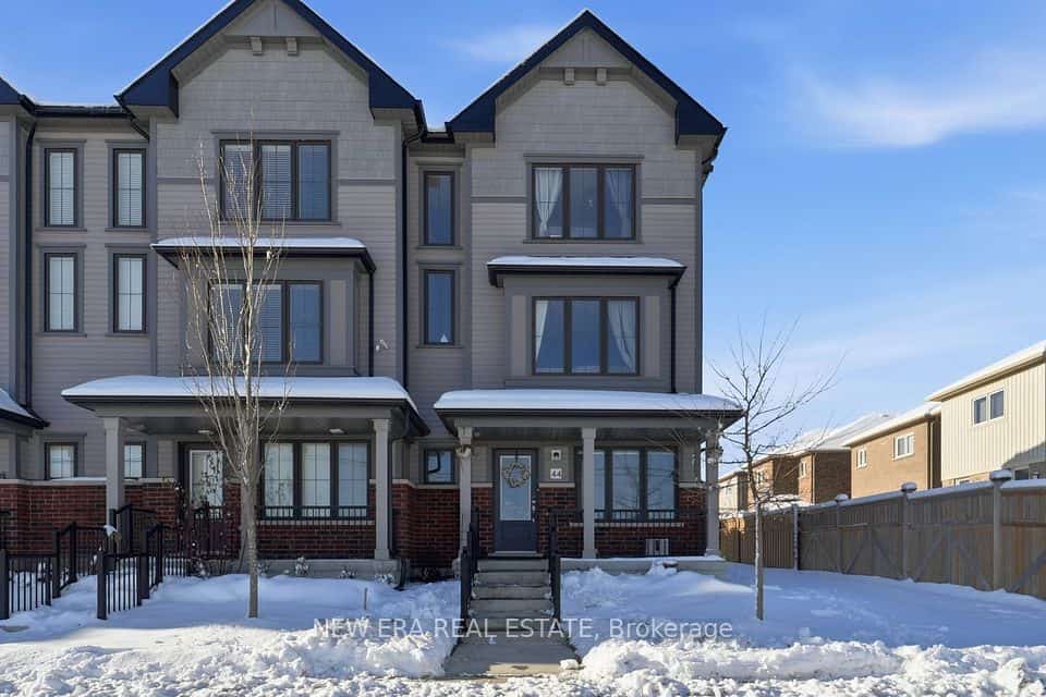 44 Jerome Way, Clarington, ON L1C 7G9