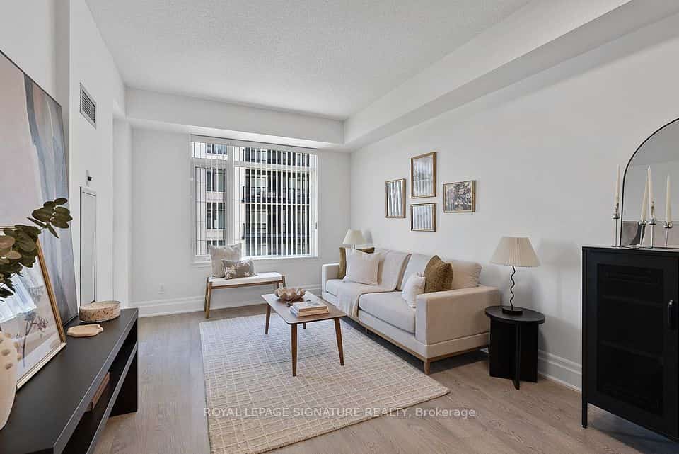 131 UPPER DUKE Crescent #412, Markham, ON L6G 0C9