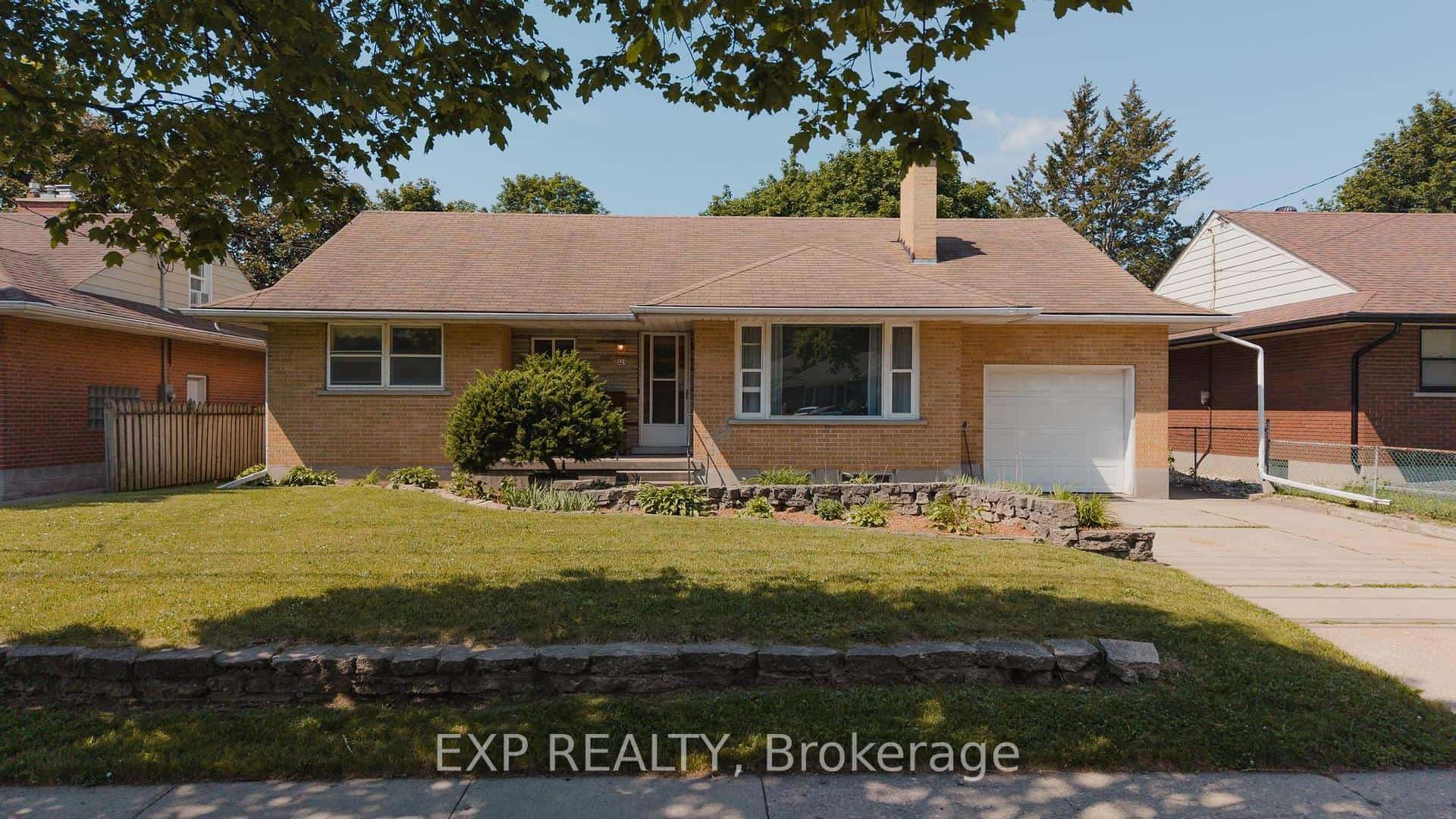 223 River Road E, Kitchener, ON N2B 2G9