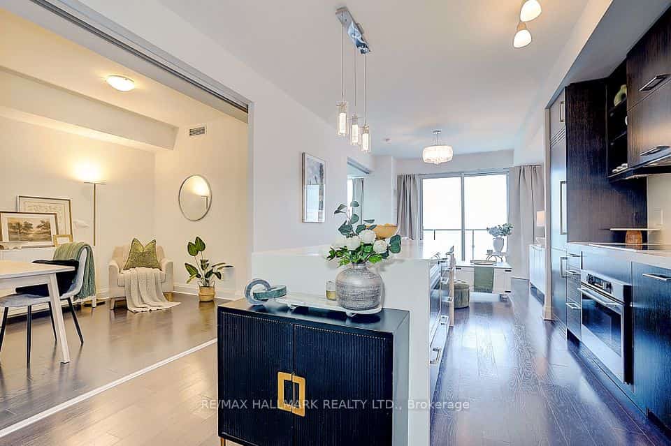 65 St Mary Street, Toronto