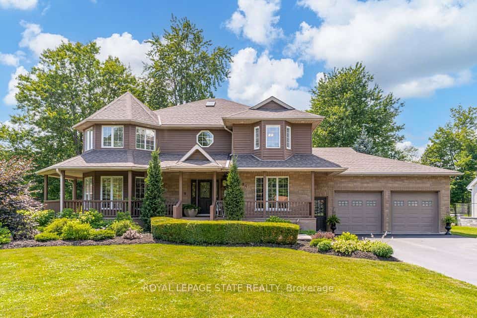 994 Courtland Drive, Hamilton, ON L9G 3L1