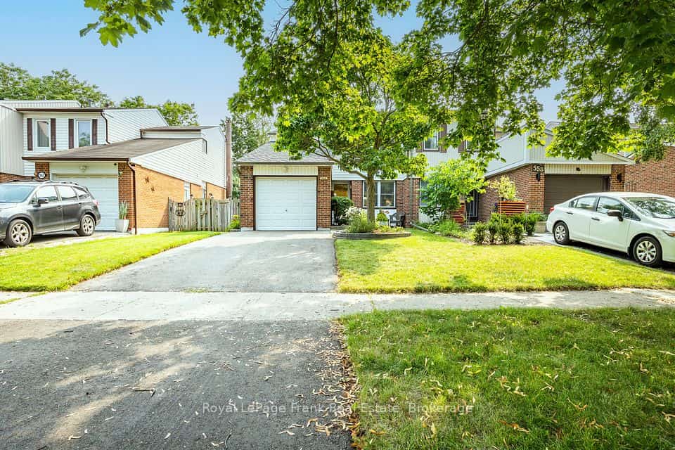 560 Reynolds Street, Whitby, ON L1N 6H5