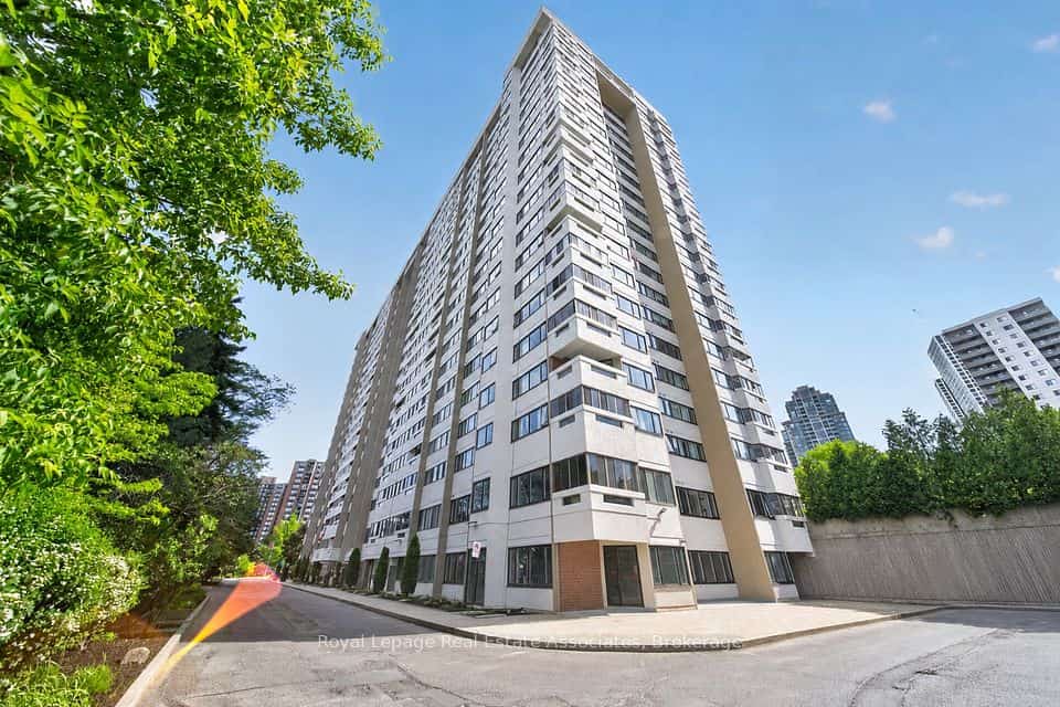 1580 Mississauga Valley Boulevard #901, Mississauga, ON L5A 3T8