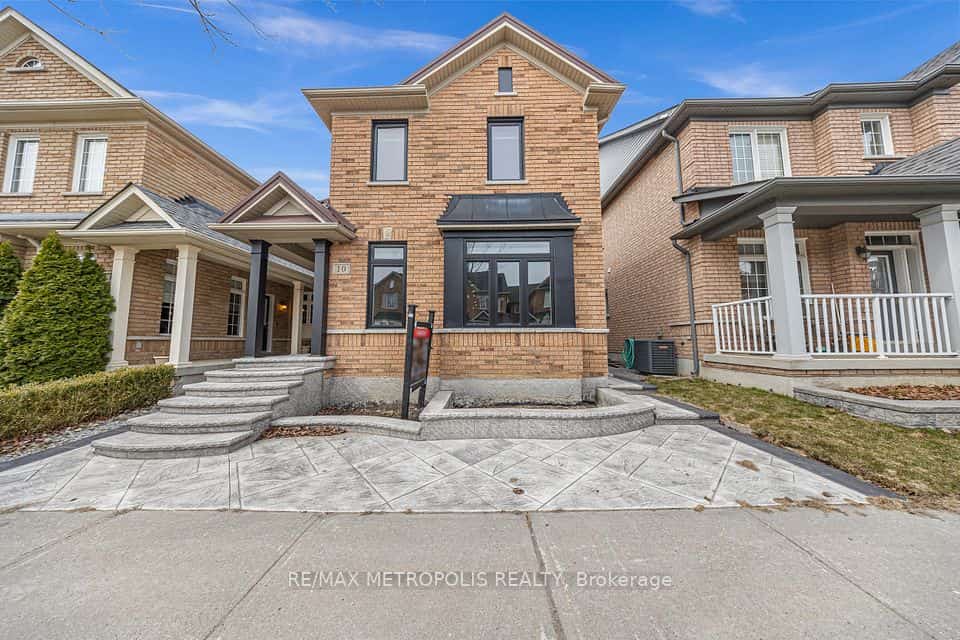 10 Snowcreek Street, Markham, ON L6B 0K5
