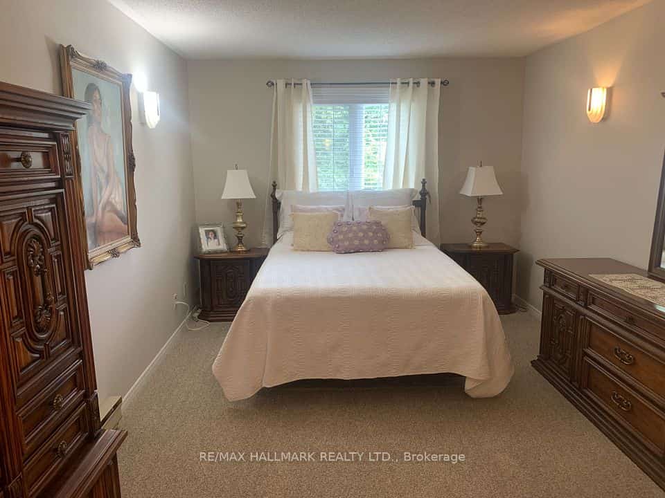 3050 Pinemeadow Drive #62, Burlington, ON L7M 3X5