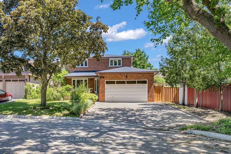 2477 Catherine Jean Lane, Mississauga, ON L5A 4B1