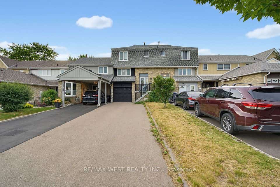 24 Primrose Crescent, Brampton, ON L6Z 1E2