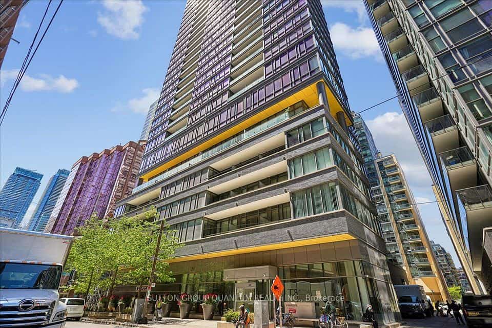 8 Charlotte Street #404, Toronto, ON M5V 0K4