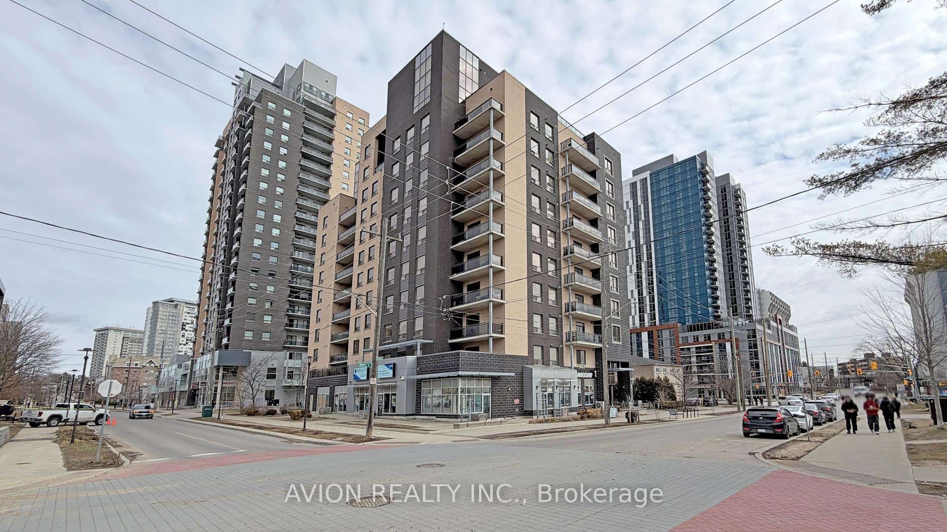 8 HICKORY Street W #806, Waterloo, ON N2L 3H6