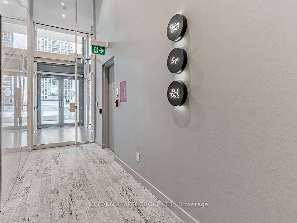 161 Roehampton Avenue #332, Toronto, ON M4P 1P9