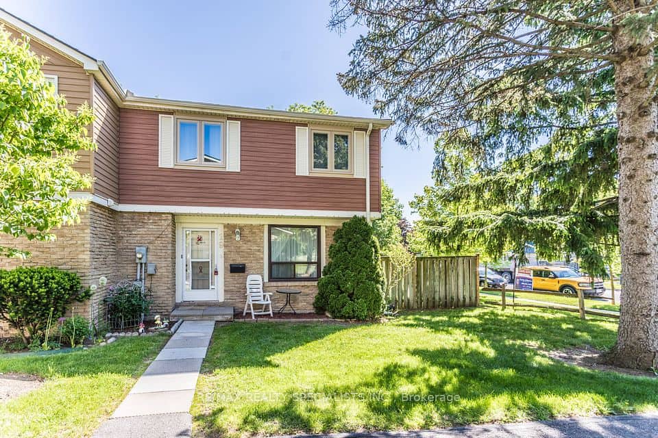 98 Falconer Drive, Mississauga