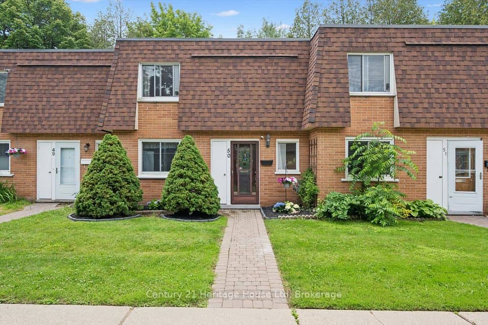120 Country Club Drive, Guelph, Guelph