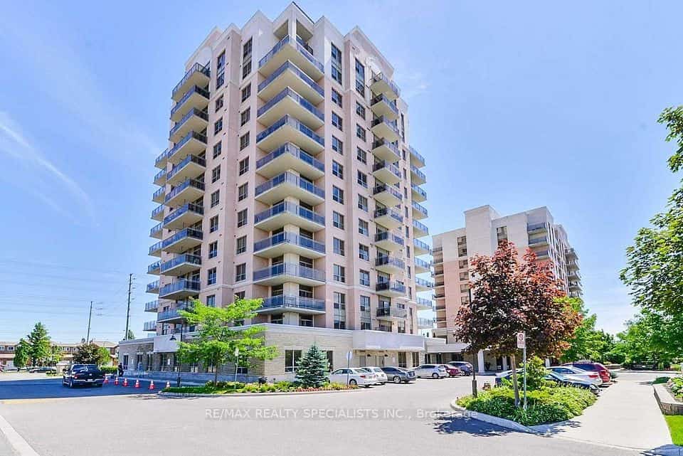 810 Scollard Court #1007, Mississauga, ON L5V 0A4