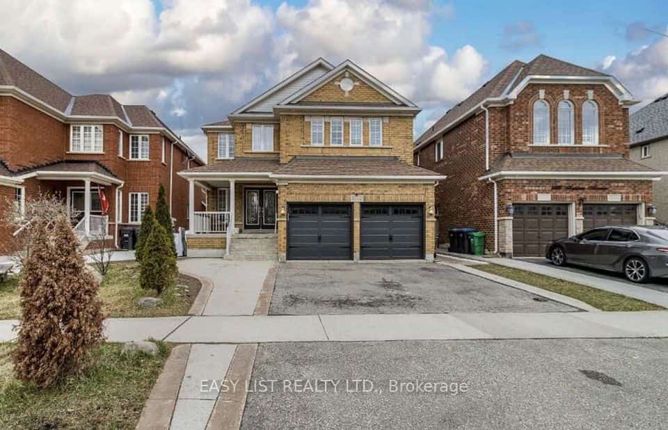 3562 Aquinas Avenue, Mississauga, ON L5M 7L7
