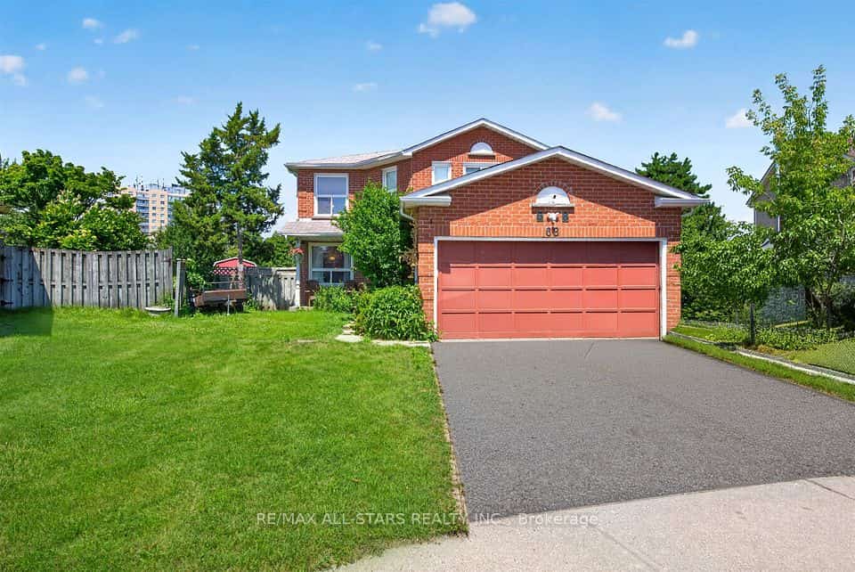 68 Patterson Crescent, Ajax, ON L1S 6P3