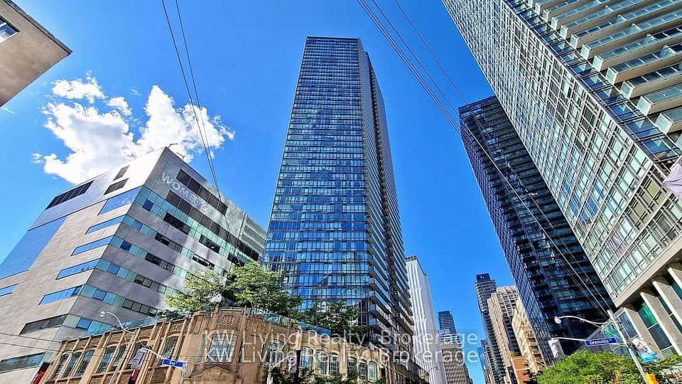 832 Bay Street #1303, Toronto, ON M5S 1Z6