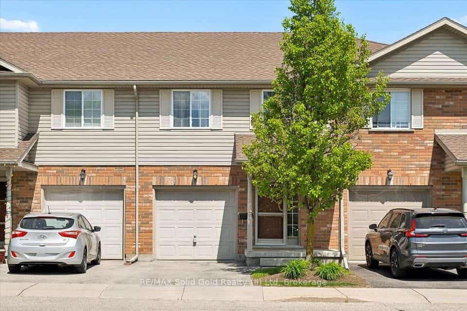 15 Gregg Court #5, Kitchener, ON N2A 4H7