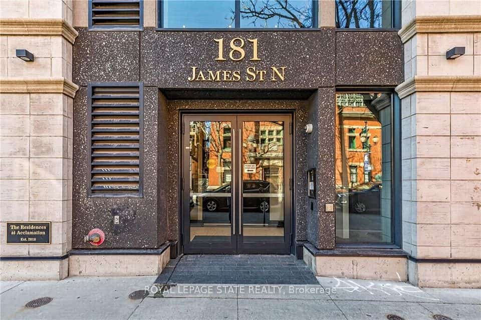 181 James Street N #807, Hamilton, ON L8R 2K9